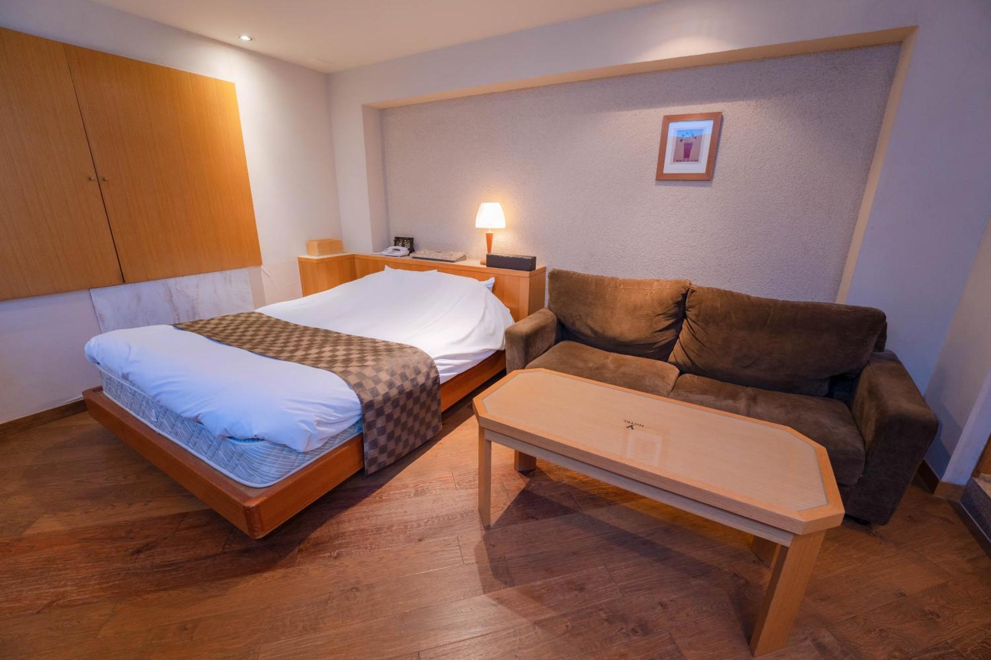 Eight Prince Hotel -Adult Only- Tokorozawa Esterno foto