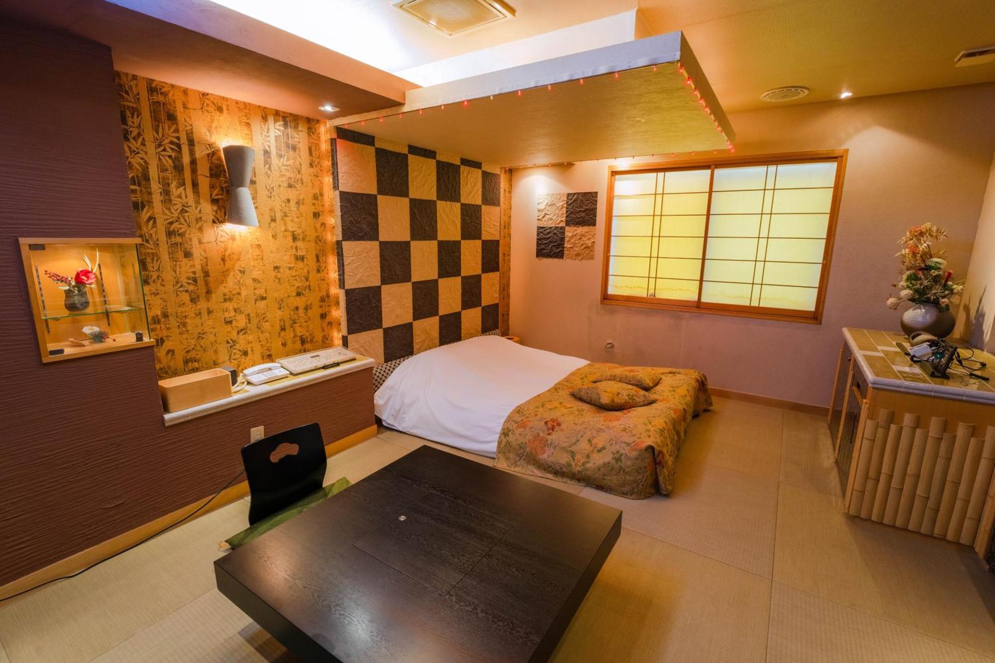 Eight Prince Hotel -Adult Only- Tokorozawa Esterno foto