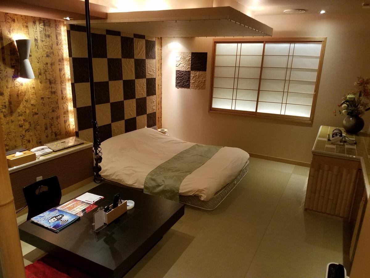 Eight Prince Hotel -Adult Only- Tokorozawa Esterno foto
