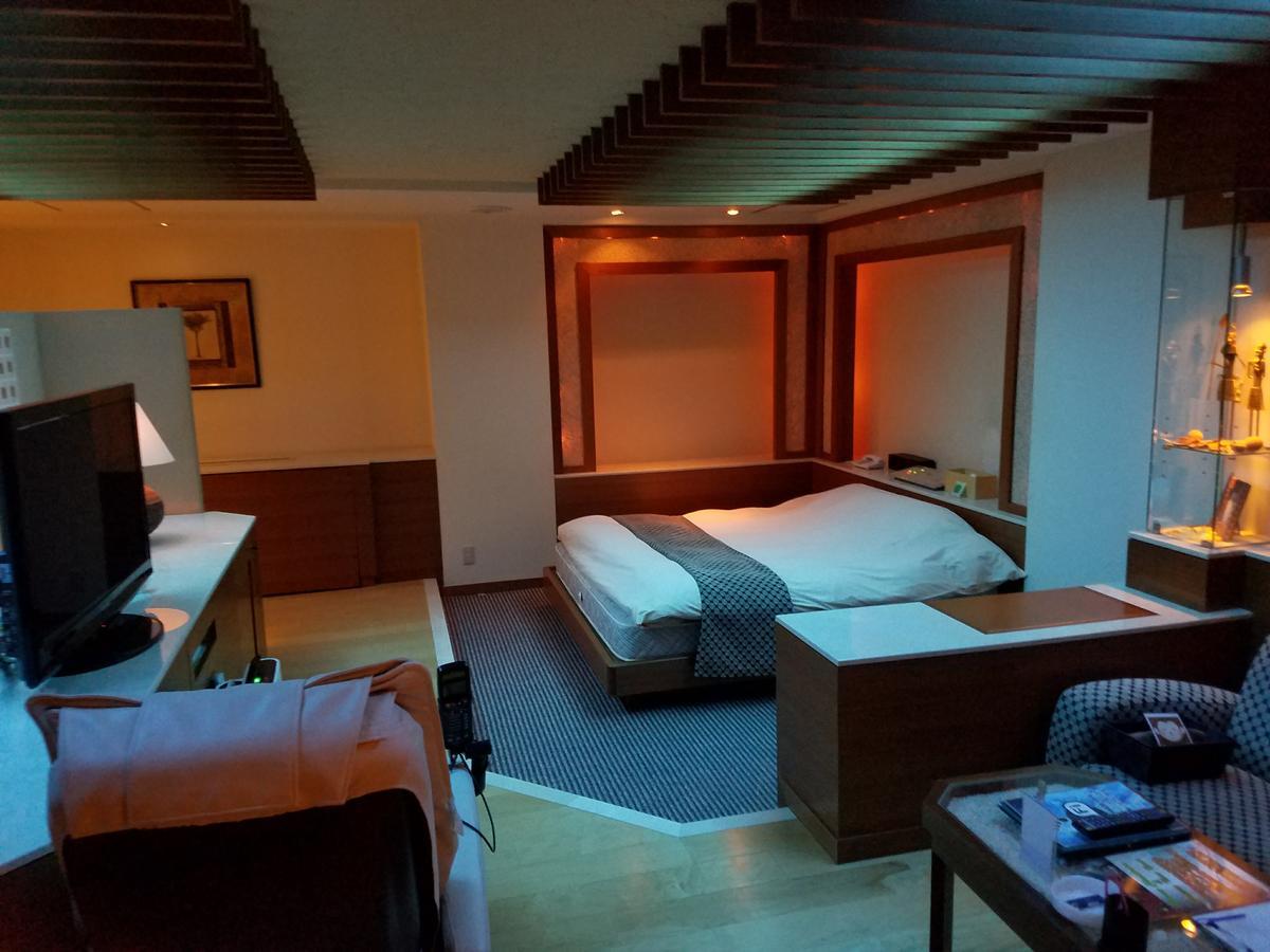 Eight Prince Hotel -Adult Only- Tokorozawa Esterno foto