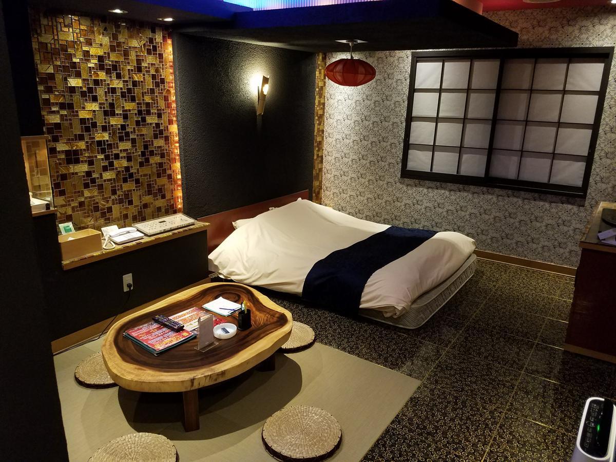 Eight Prince Hotel -Adult Only- Tokorozawa Esterno foto