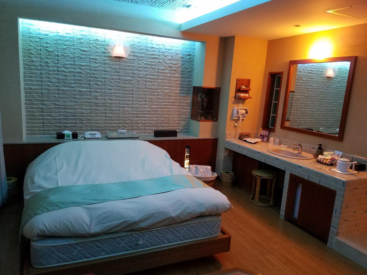Eight Prince Hotel -Adult Only- Tokorozawa Esterno foto