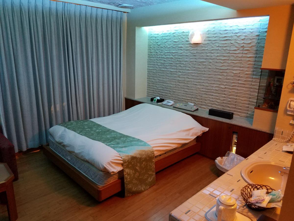 Eight Prince Hotel -Adult Only- Tokorozawa Esterno foto